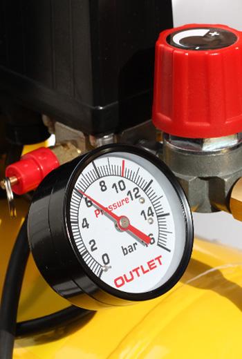 Compressed air tanks